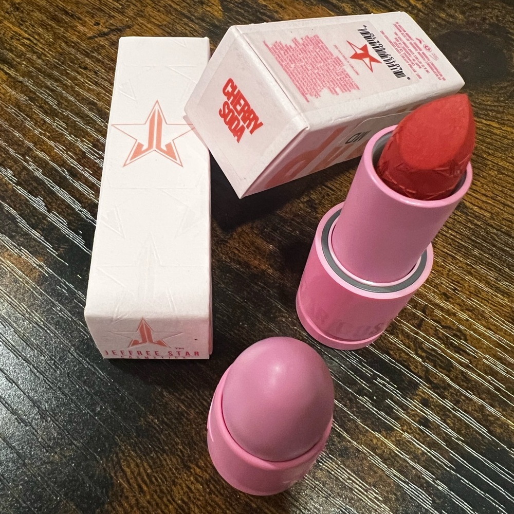 Jeffree Star Velvet Trap Lipstick - Cherry Soda - .141 Oz - NIB (056) NEW